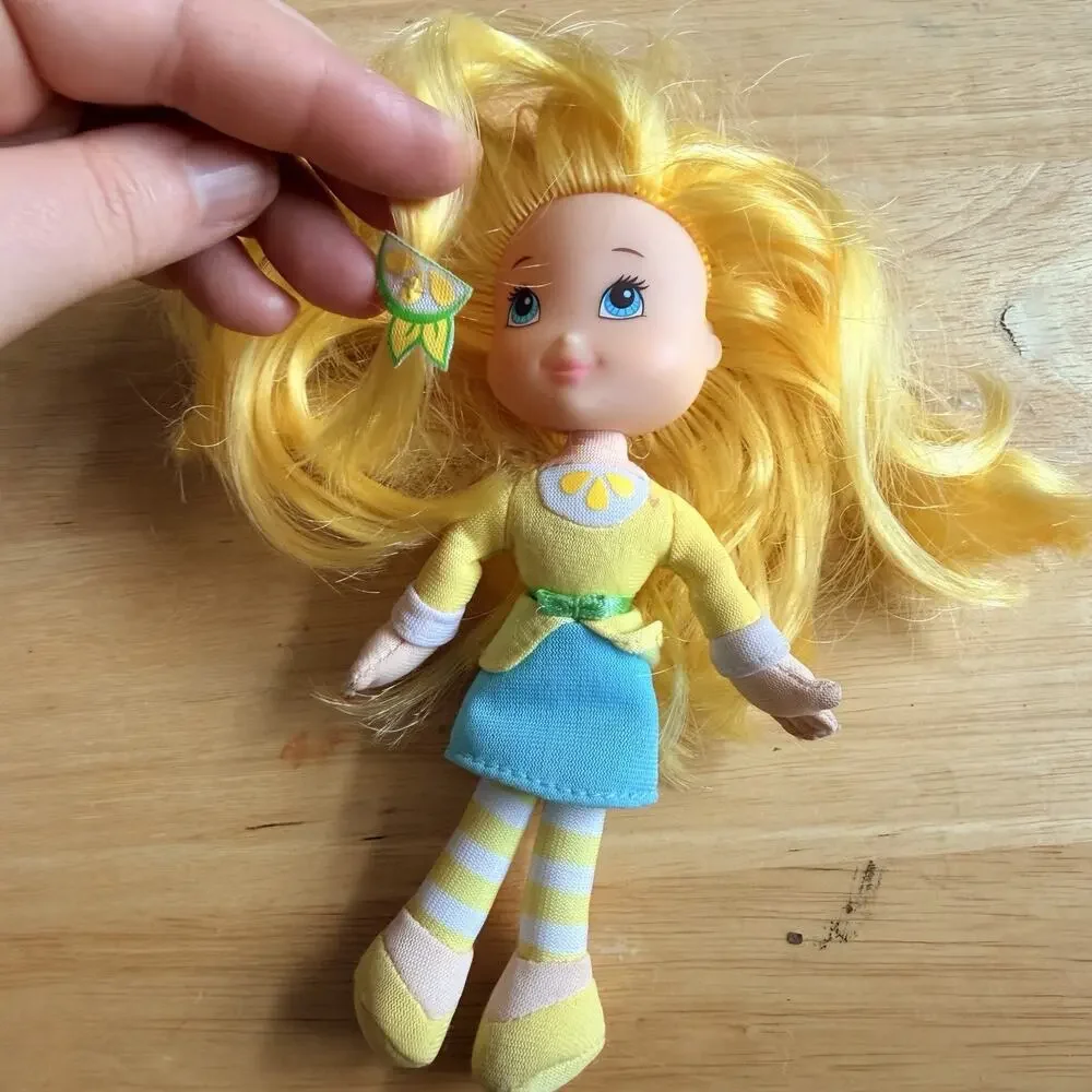 Hasbro tcfc strawberry